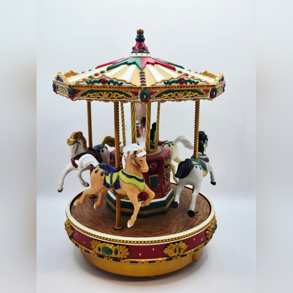 Vintage 1999 Mr Christmas Christmas Go Round Animated Carousel Turns 15 Songs